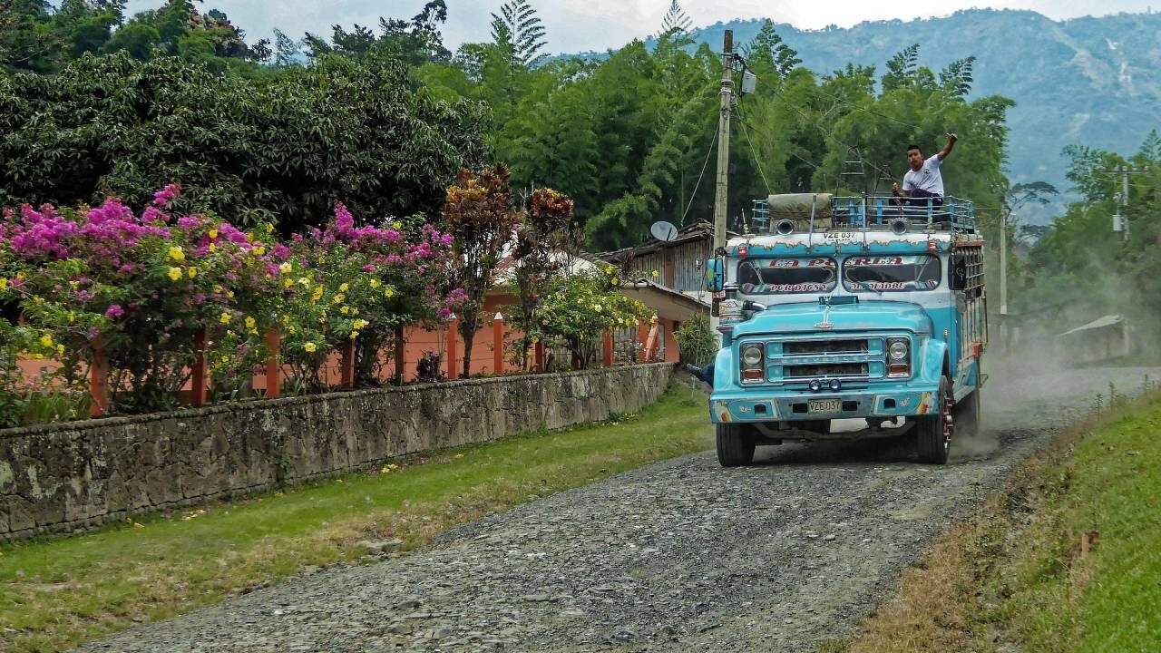 https://www.partidodelau.com/wp-content/uploads/2021/05/carreteras-de-colombia-1280x720.jpeg