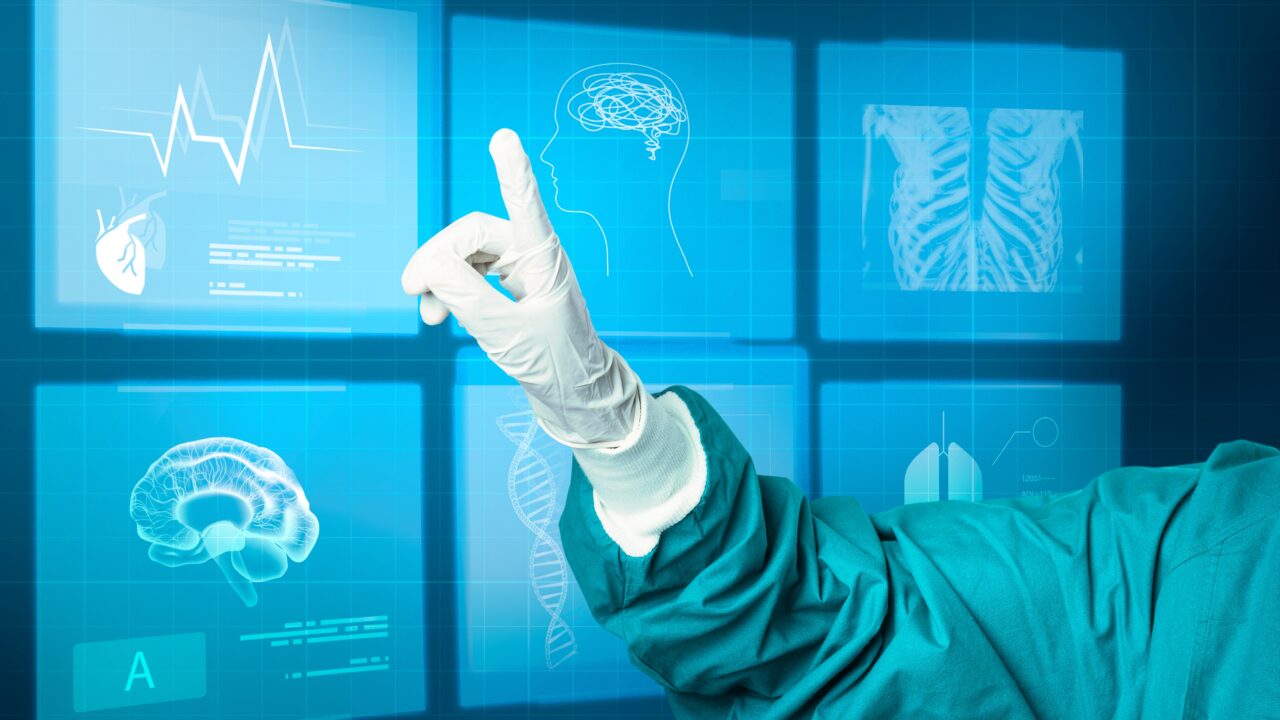 https://www.partidodelau.com/wp-content/uploads/2022/11/hand-medical-glove-pointing-virtual-screen-medical-technology-1280x720.jpg